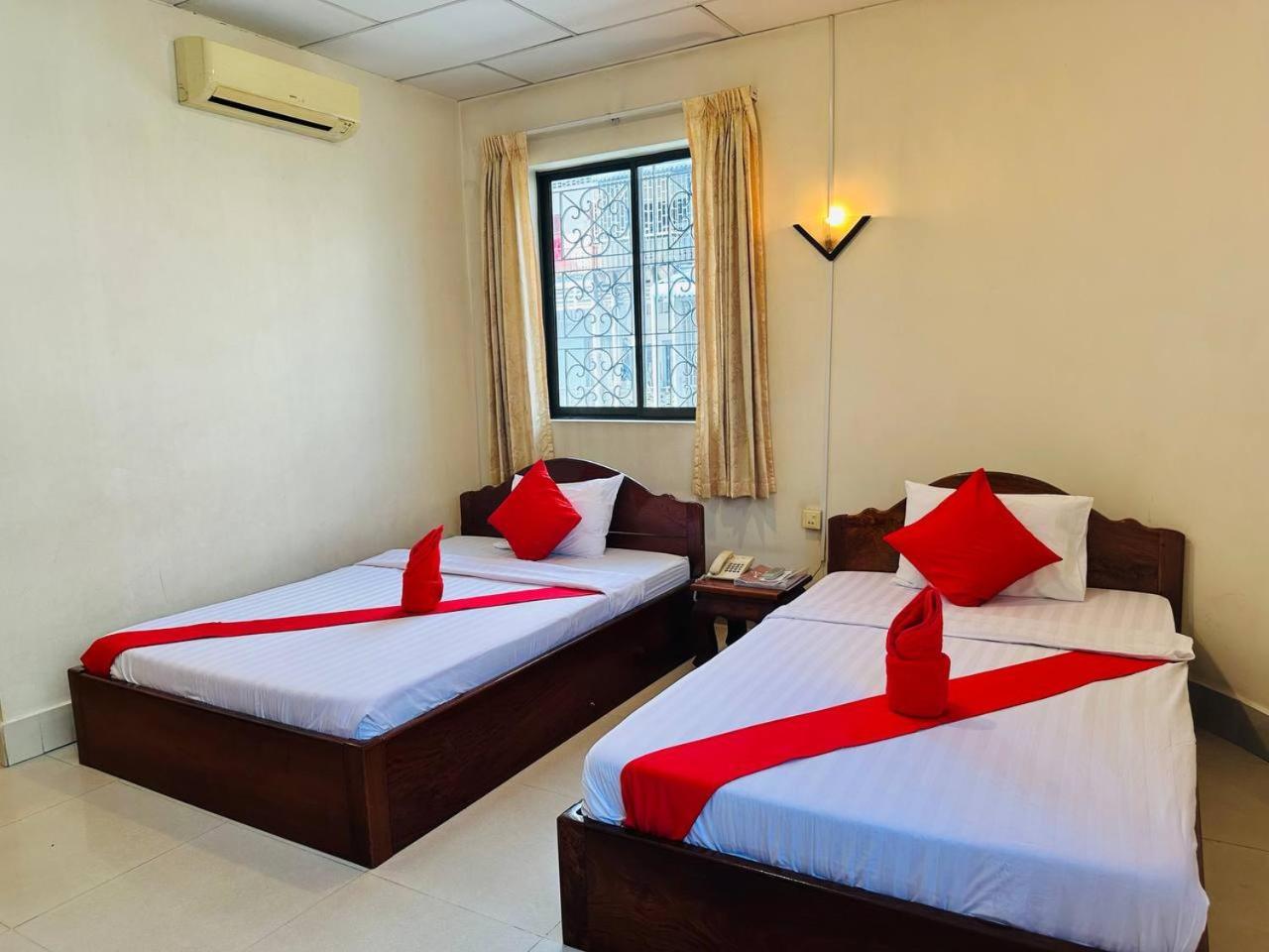 Hotel Capitol One à Phnom Penh Extérieur photo