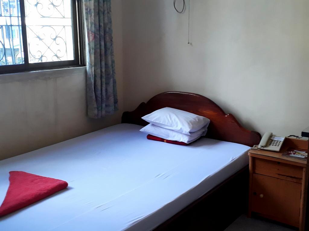Hotel Capitol One à Phnom Penh Extérieur photo