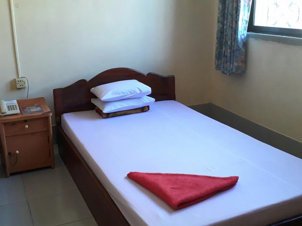 Hotel Capitol One à Phnom Penh Extérieur photo