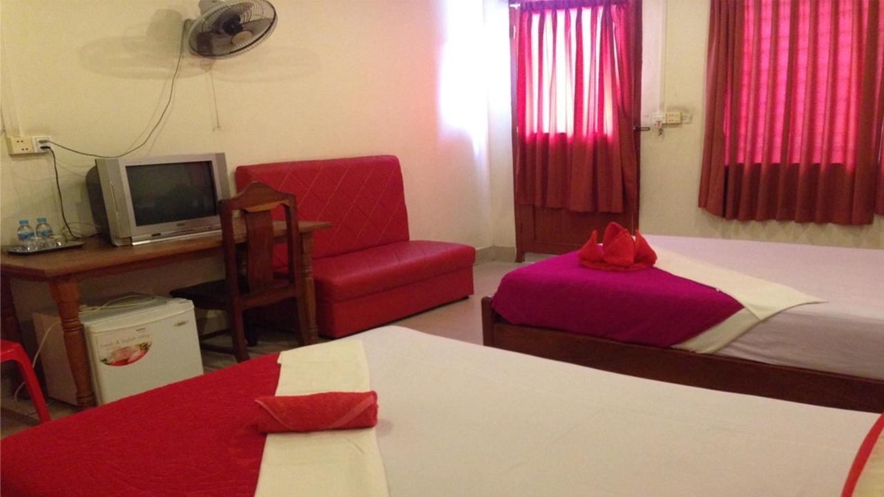 Hotel Capitol One à Phnom Penh Extérieur photo