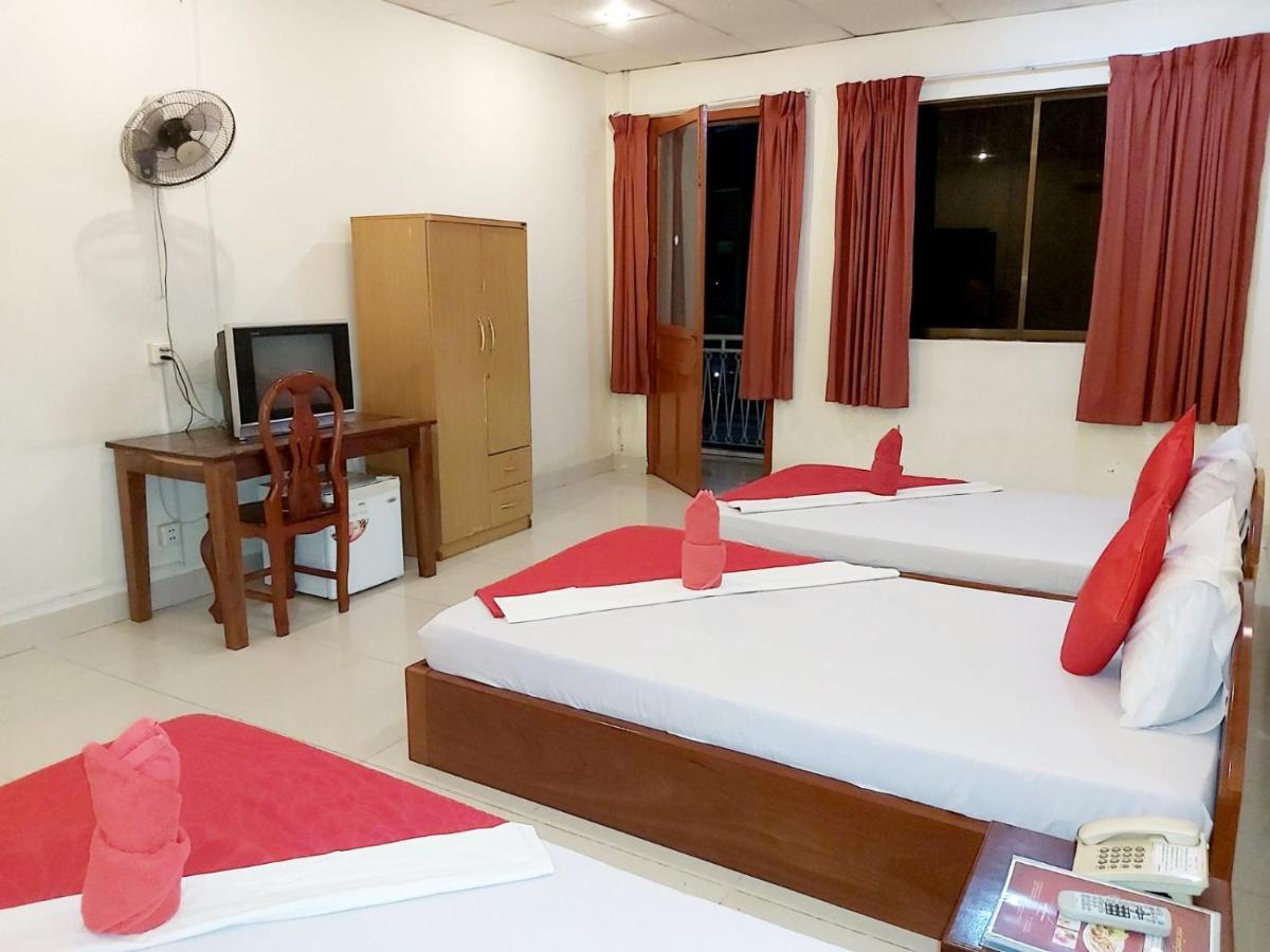 Hotel Capitol One à Phnom Penh Extérieur photo