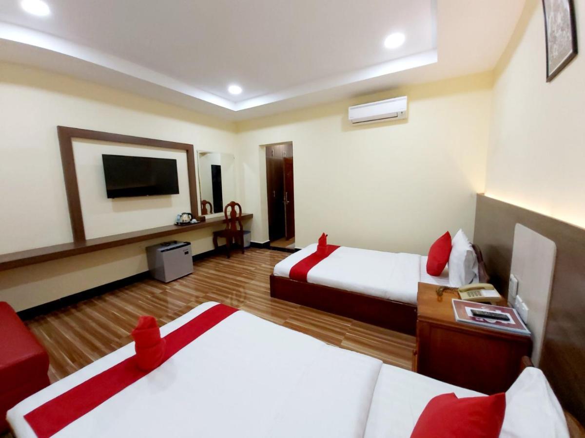 Hotel Capitol One à Phnom Penh Extérieur photo