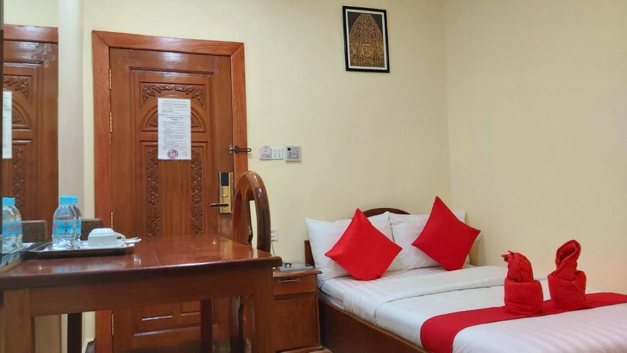 Hotel Capitol One à Phnom Penh Extérieur photo